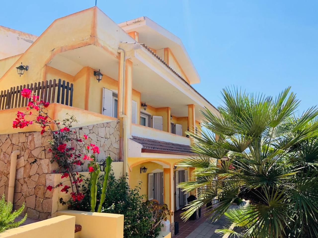 Residence Le Onde Badesi Cameră foto